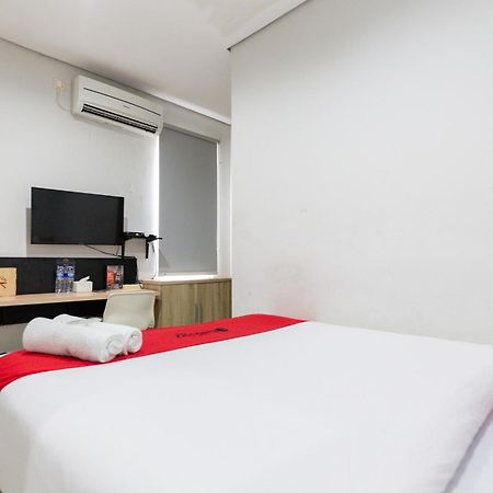 Reddoorz Plus Syariah Near Mall Pondok Indah Jakarta Exterior foto